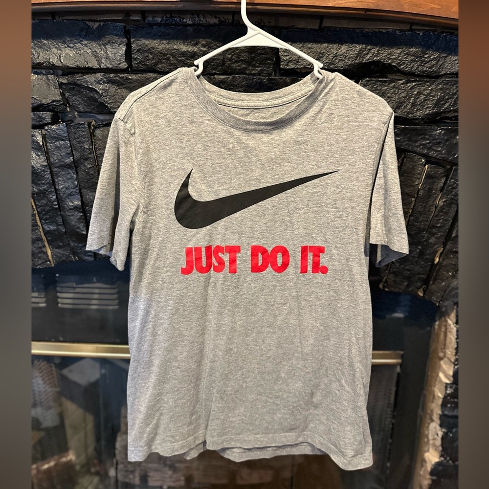 Men’s medium Nike just do it